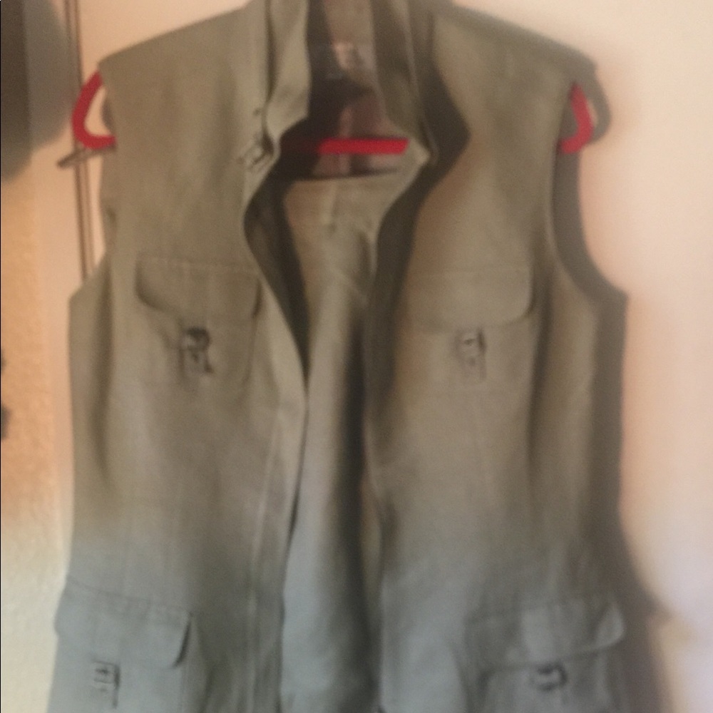 Linen 2 piece sleeveless pant suit